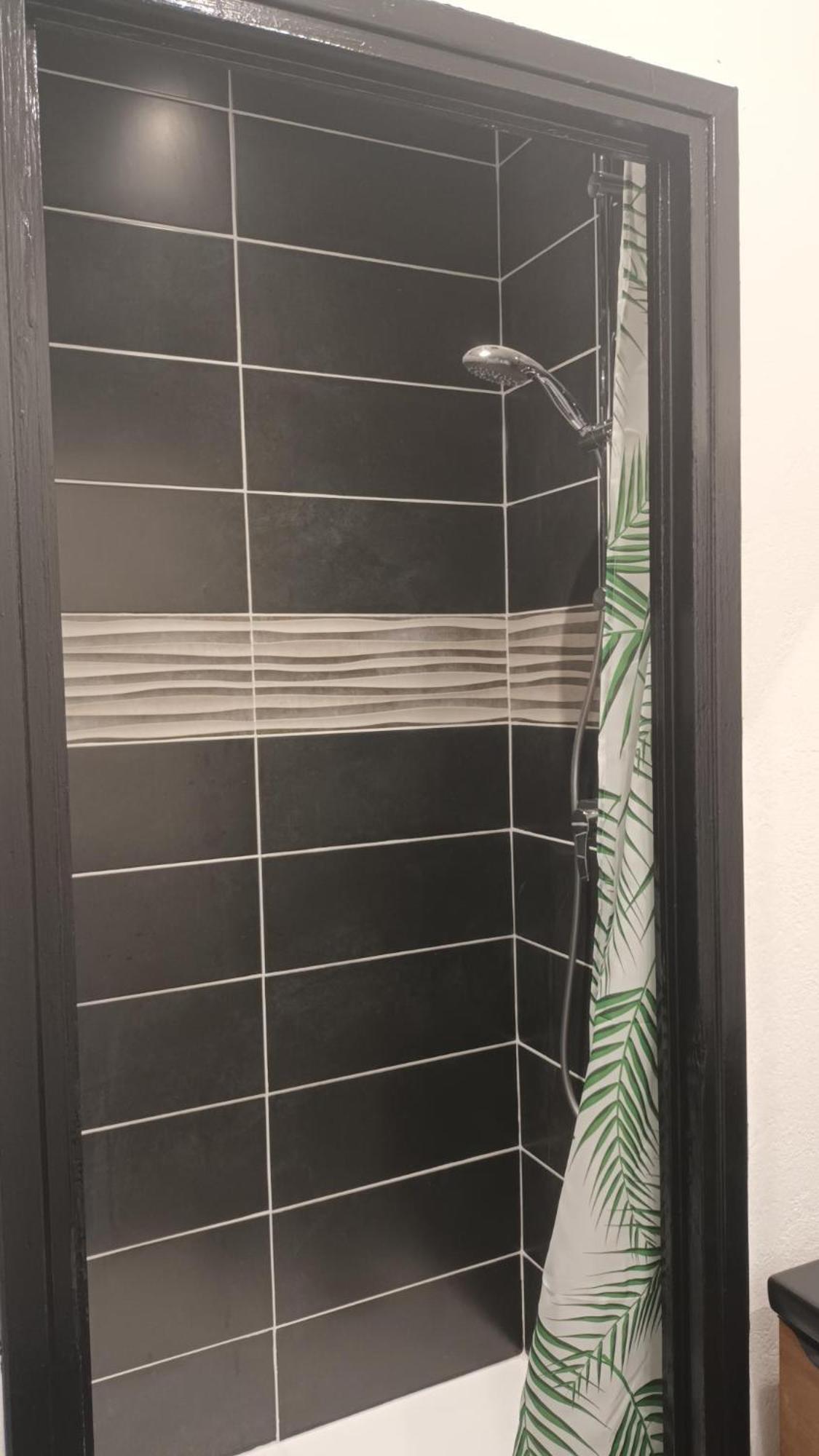 Appartement T1 Proche De Vulcania Pontaumur Екстериор снимка